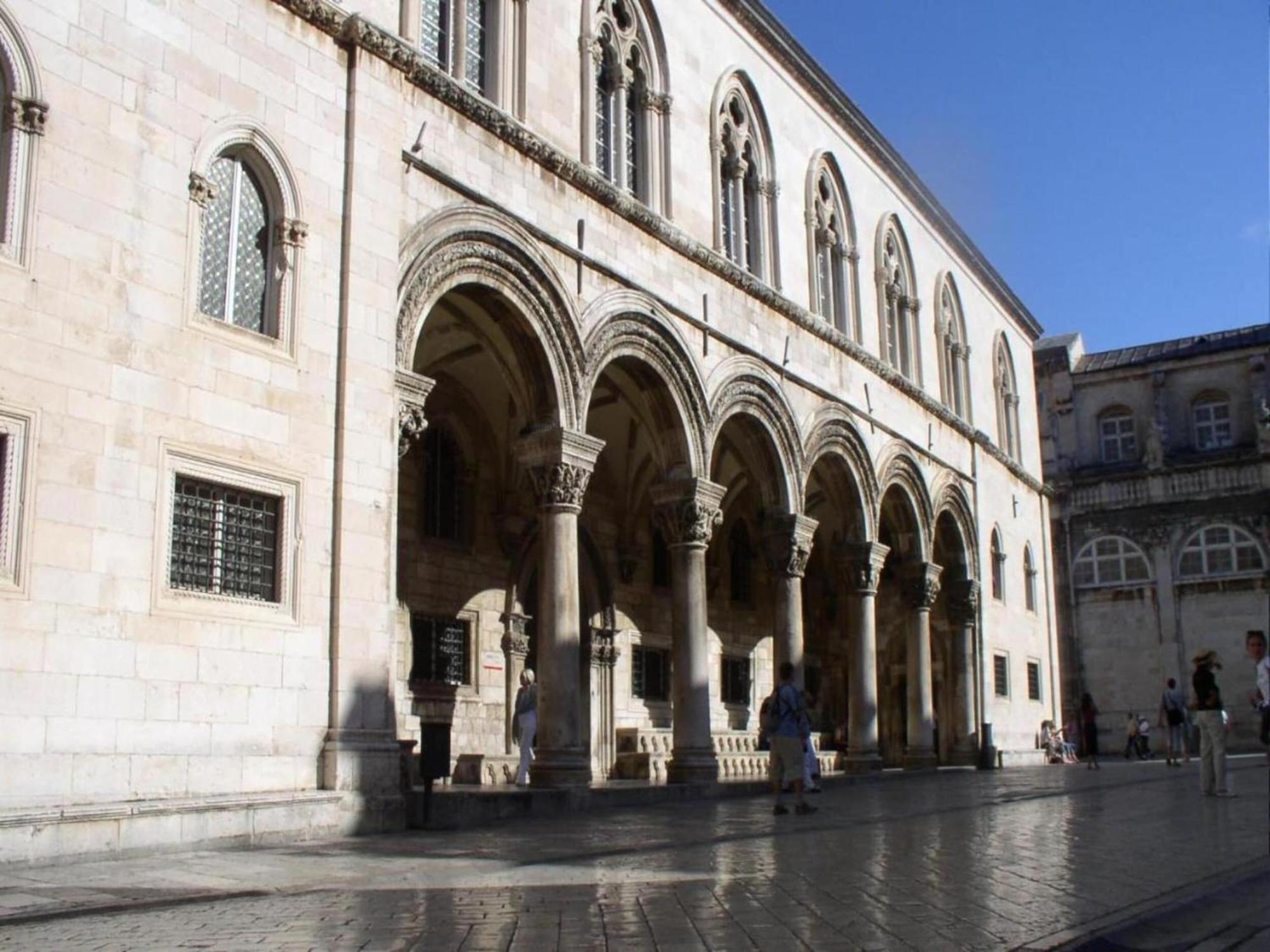 In * Dubrovnik